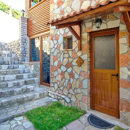 Oneiro Resort 카토 차클로로우 외부 사진