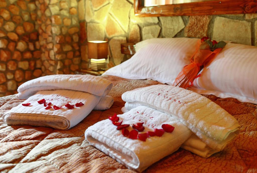 Oneiro Resort 카토 차클로로우 외부 사진