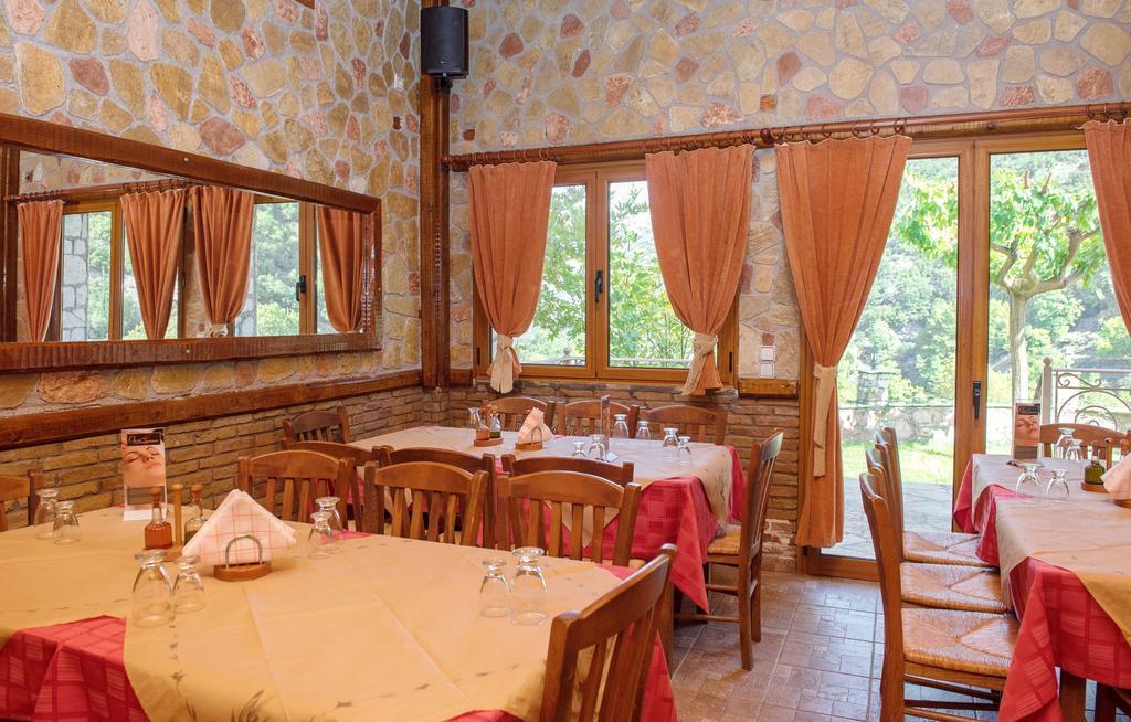Oneiro Resort 카토 차클로로우 외부 사진