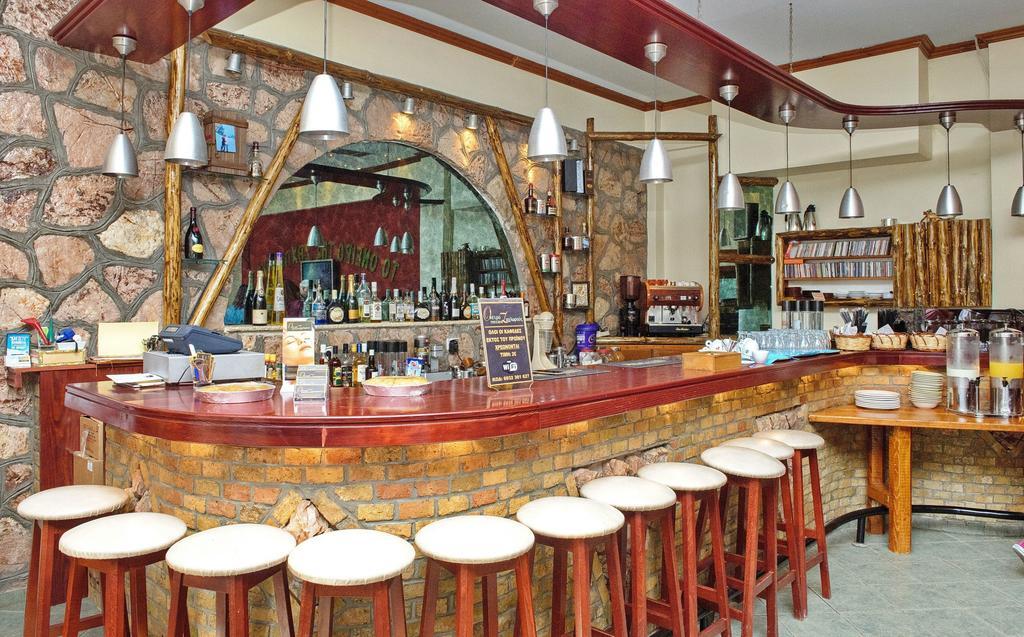 Oneiro Resort 카토 차클로로우 외부 사진