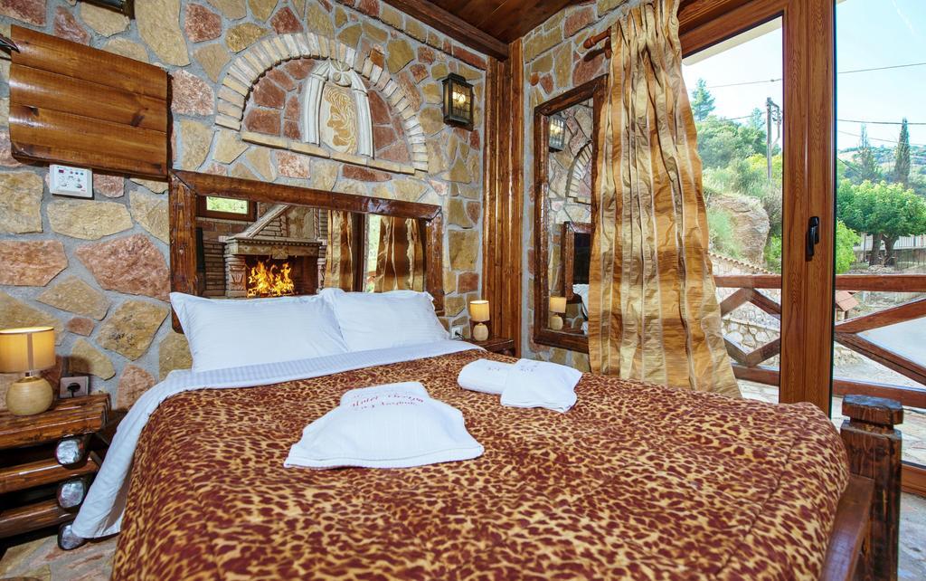 Oneiro Resort 카토 차클로로우 외부 사진