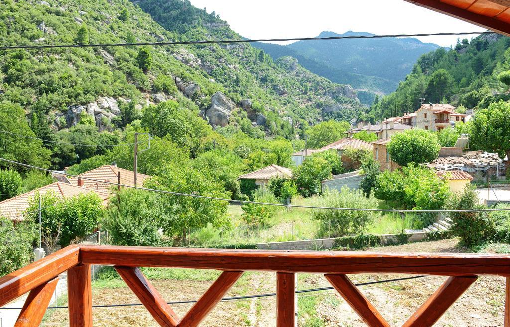 Oneiro Resort 카토 차클로로우 외부 사진